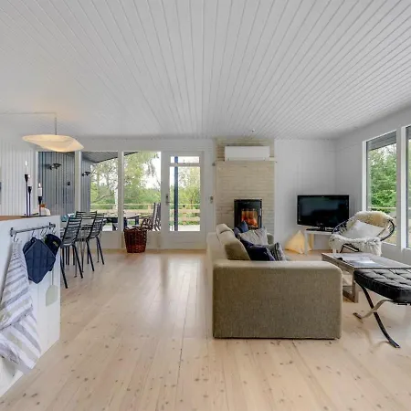 Holiday home Trajanka